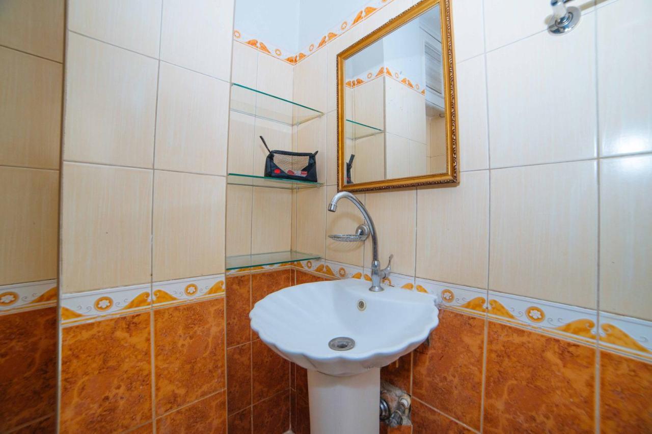 Reddoorz @ Fields Avenue Angeles City Екстер'єр фото