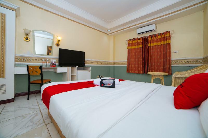 Reddoorz @ Fields Avenue Angeles City Екстер'єр фото