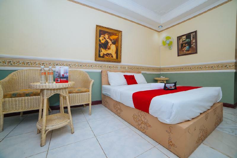 Reddoorz @ Fields Avenue Angeles City Екстер'єр фото